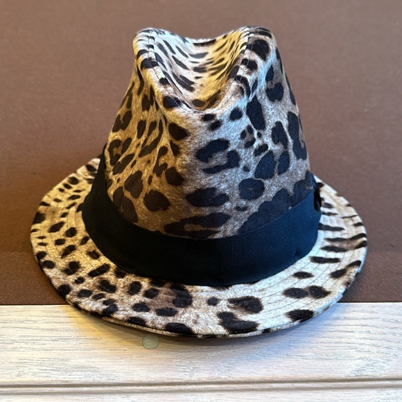 NWT Dolce Gabbana fedora hat, never worn - Picture 5 of 5